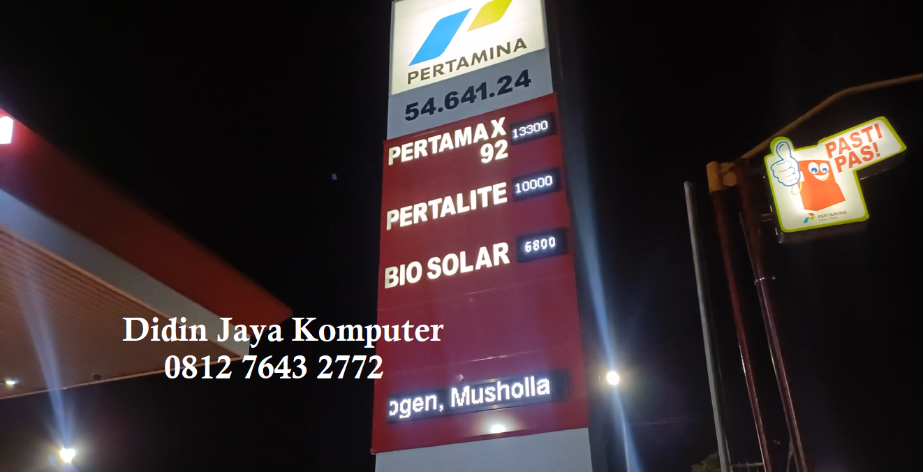 <p>Pemasangan running text pada Pom Bensin Pertamina. Running text yang dipasangkan ada 2 ukuran. Ukuran 20x36cm digunakan untuk harga BBM yang tersedia, dan ukuran 20x132cm menampilkan fasilitas-fasilitas yang ada pada Pom Pertamina. Penggunaan running text memberikan banyak kemudahan dan manfaat bagi semua orang.</p>